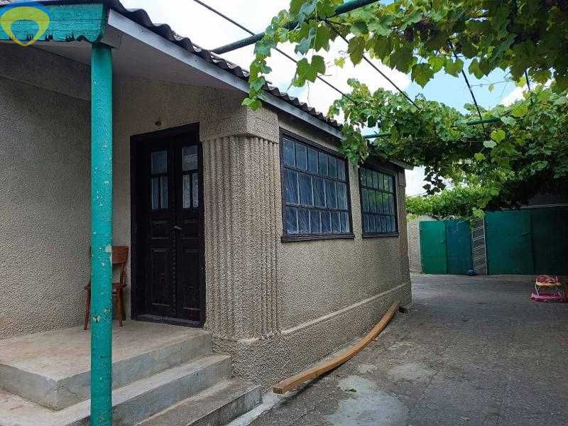 Гарний будинок у передмісті Одеси чекає на нових власників