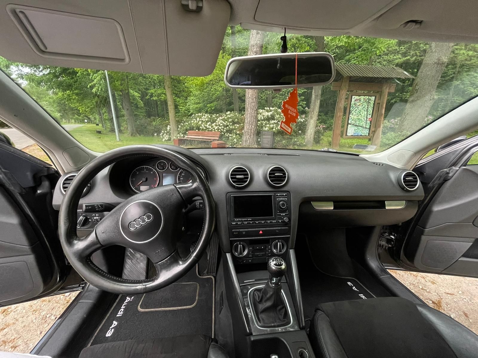 Audi a 3 8p uszkodzone