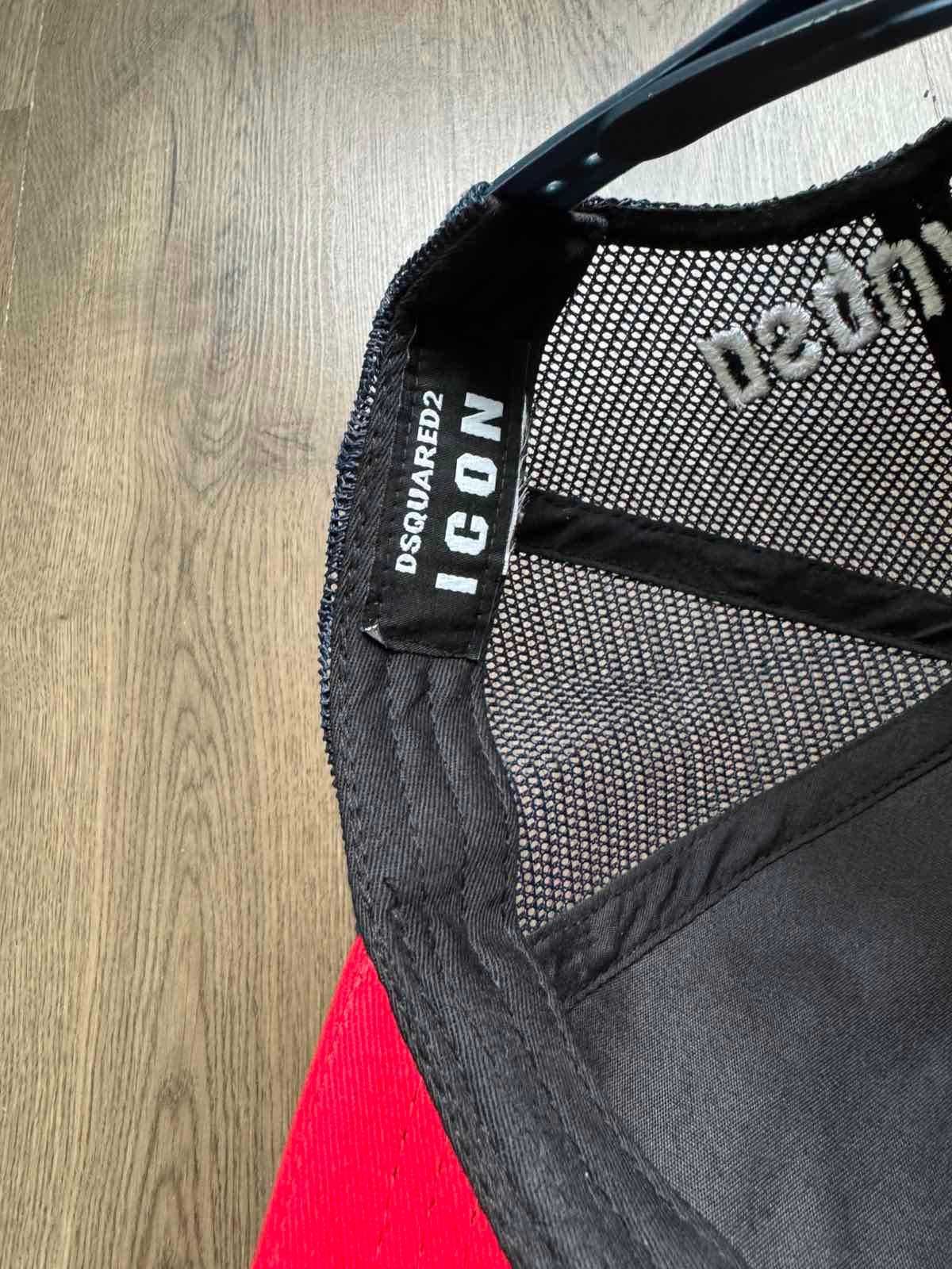Кепка Dsquared не настоящая