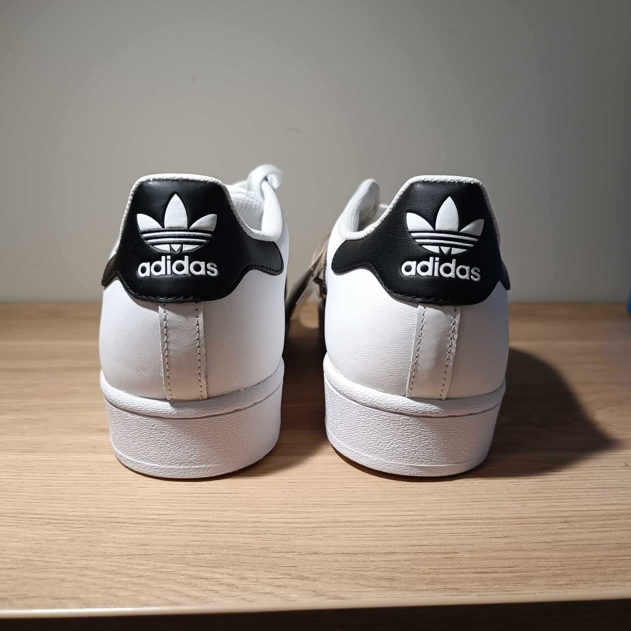 Adidas Superstar Originals r. 45 1/3 (29 cm) EG4958 white black