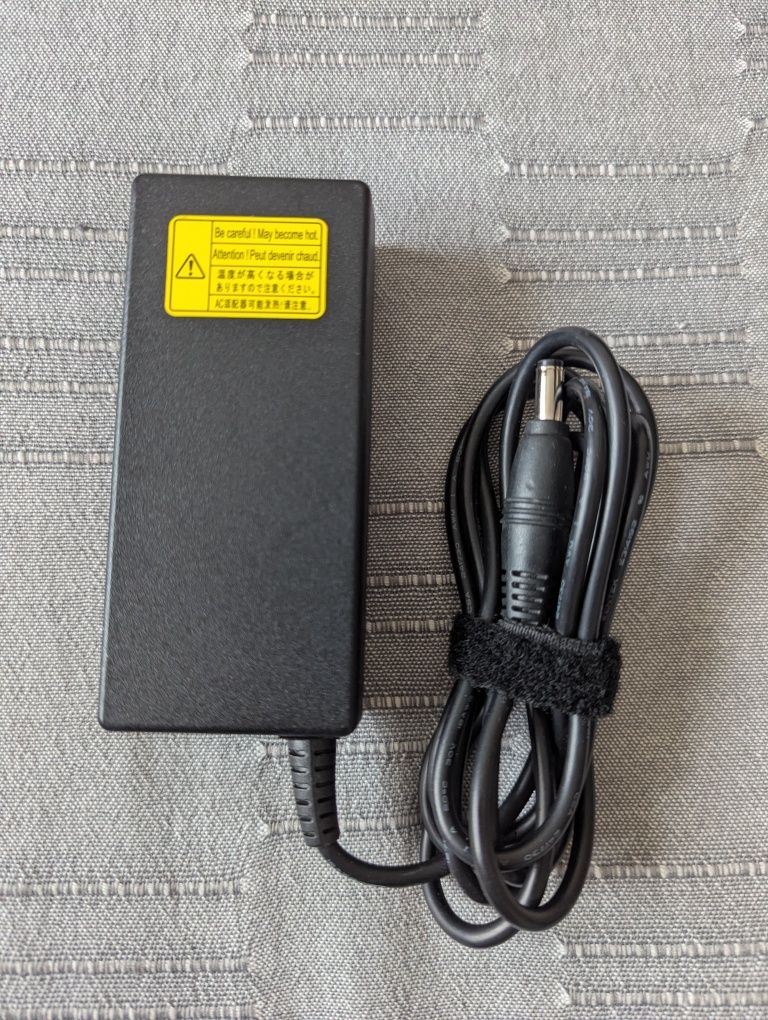 Блок питания к ноутбуку Toshiba 65W 19V, 3.42A (PA3917U-1ACA)