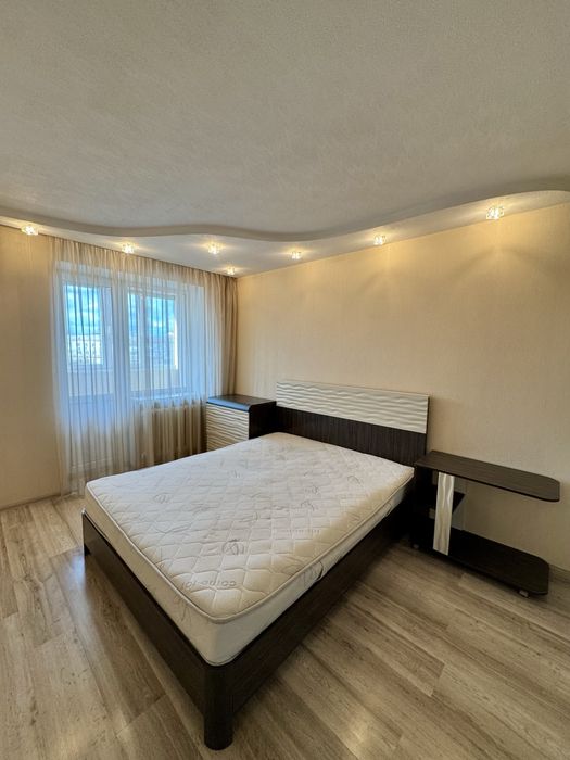 Оренда 2 кімнатної квартири Олександра Поля 59