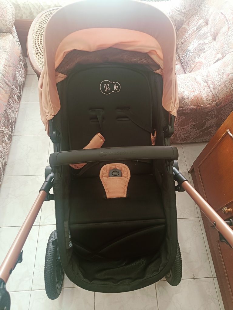 Carrinho de bebé multifuncional 3 em 1 MOOV 2 Air.