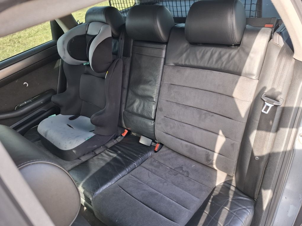 Tenho disponível todo o material da Audi A6 c5