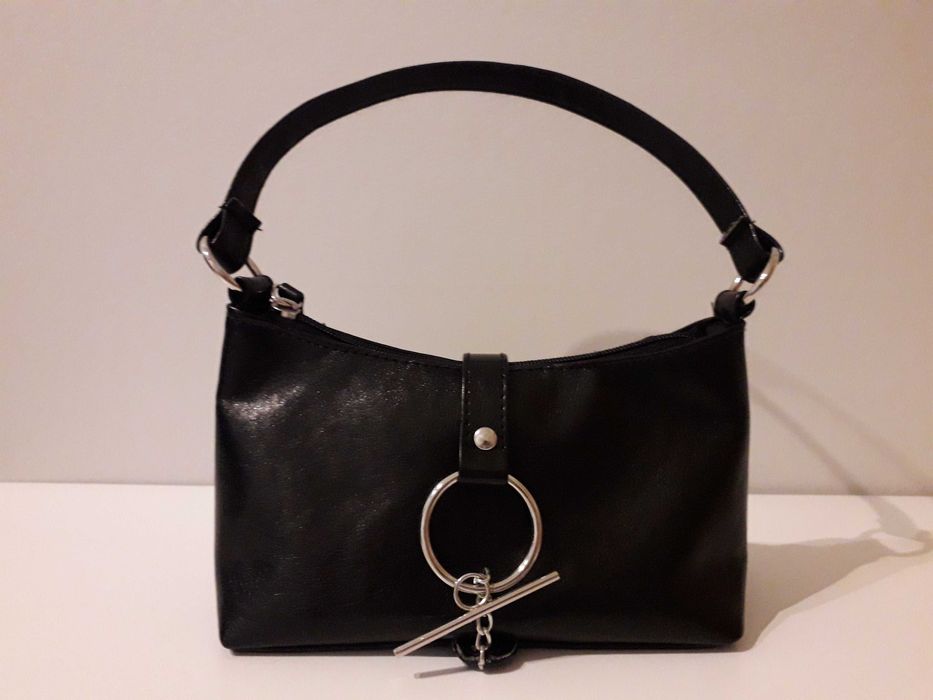 Malas pretas pequenas