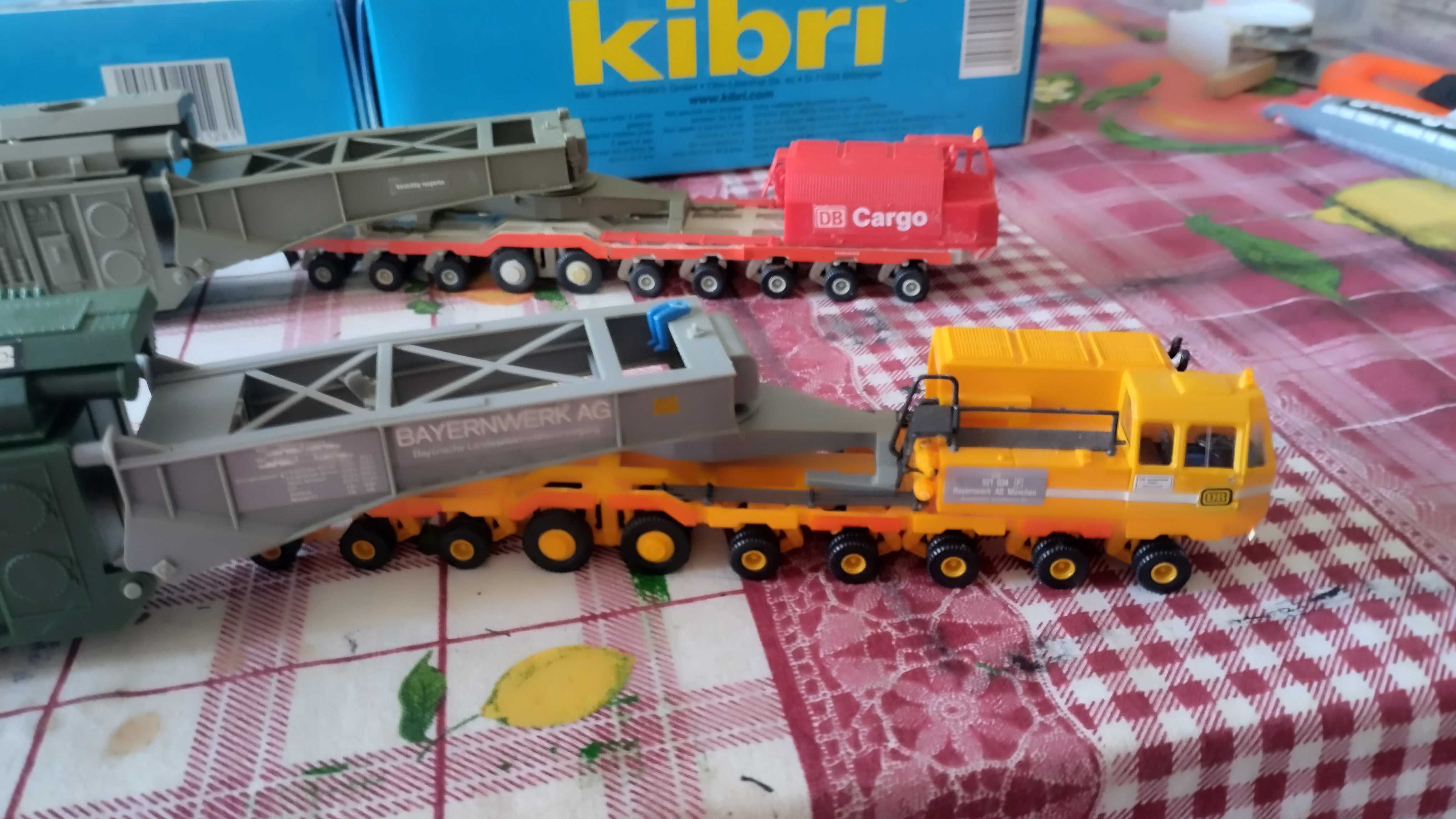KIBRI, camiões transporte especial e contentores