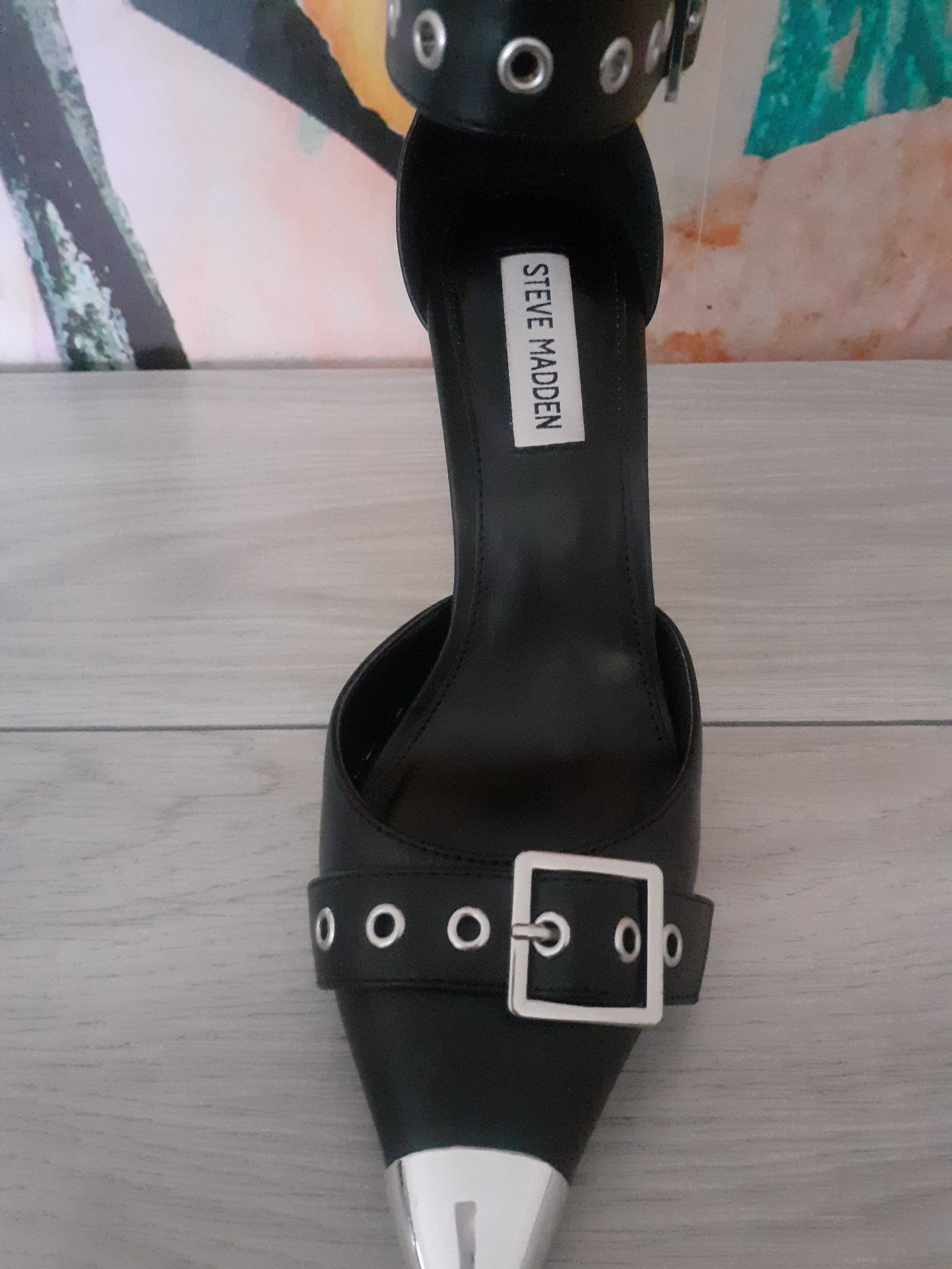 Steve Madden
ROXY - Czółenka 38   WYPRZEDAŻ