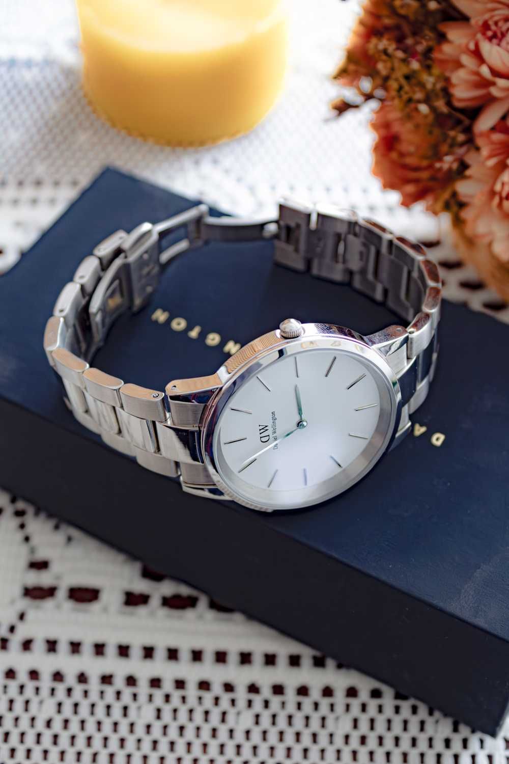 Srebrny Męski zegarek Daniel Wellington Iconic Link 40mm