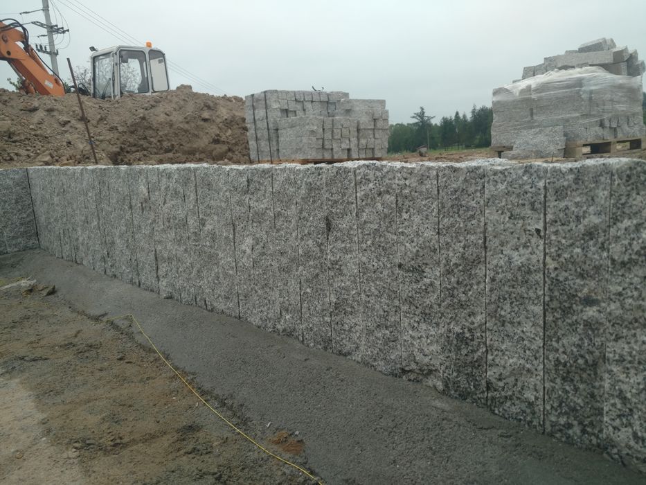 Granit cegiełka 5x10x20 palisada kostka granitowa brukowa ziemia kora