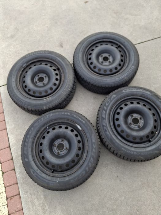 Sprzedam stalowki z oponami zimowymi