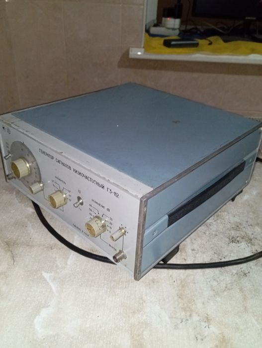 Генератор сигналов низкочастотный Г3 - 112