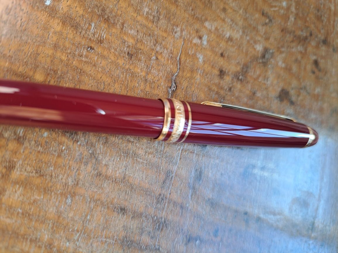Caneta montblanc nova