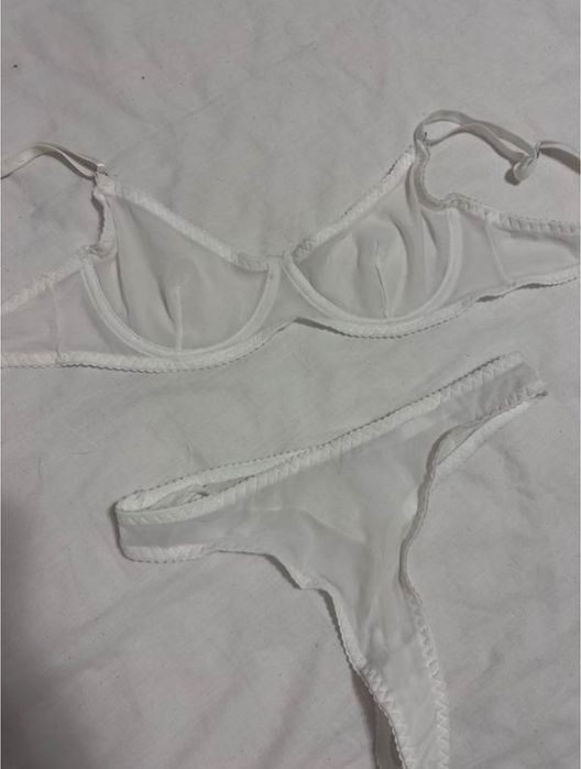 Білизна жіноча комплект