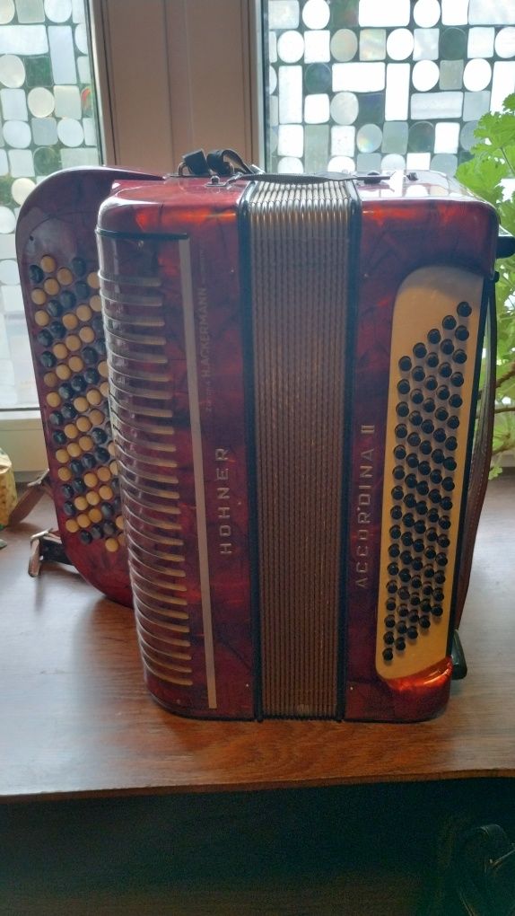 Akordeon Guzikowy Hohner Accordina II