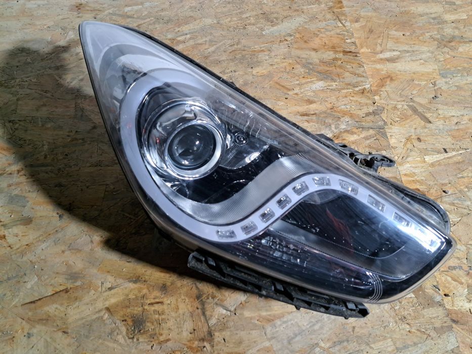 Prawy reflektor lampa Hyundai i40 Soczewka H7 Europa