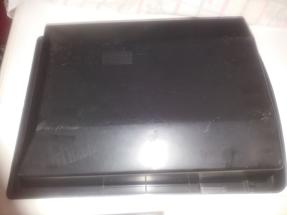 Opel CORSA B - gaveta que fica debaixo do banco do pendura