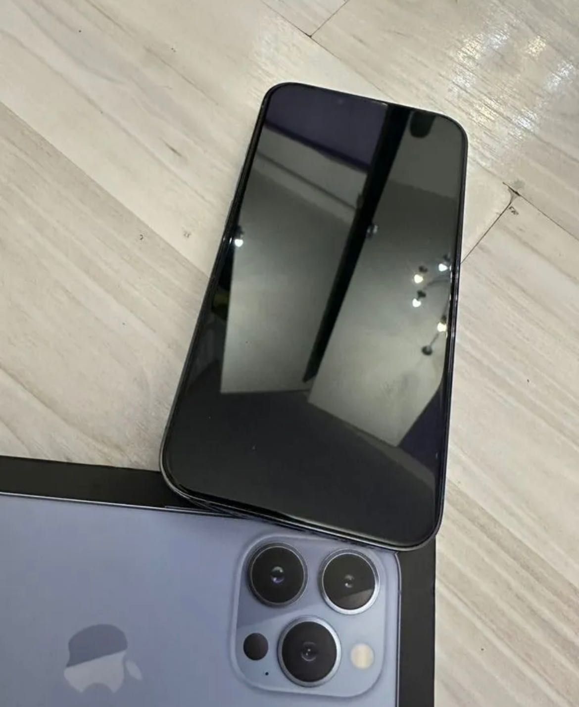 Продам IPhone 13 Pro 256