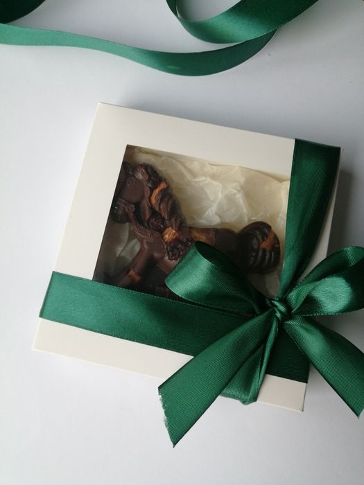 Шоколадні подарункові набори до новорічних свят