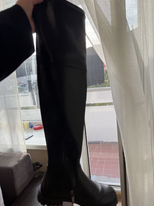 Ботфорти жіночі продаю