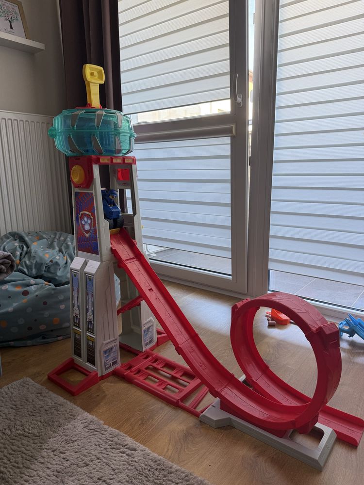 Psi Patrol Baza Główna Wieża Obserwacyjna z pętlą Super Loop 106 cm