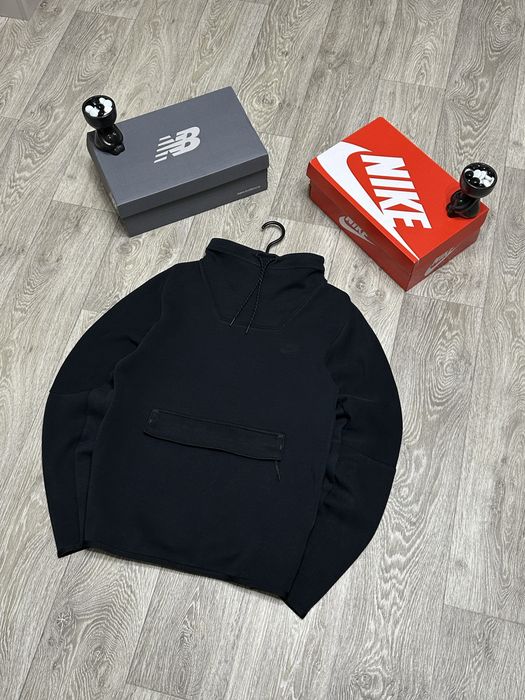 толстовка Nike Tech Fleece с воротником-трубой и карманом-кенгуру