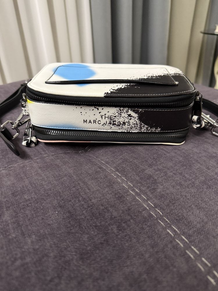 Сумочка Marc jacobs  трендова біло-кольорова