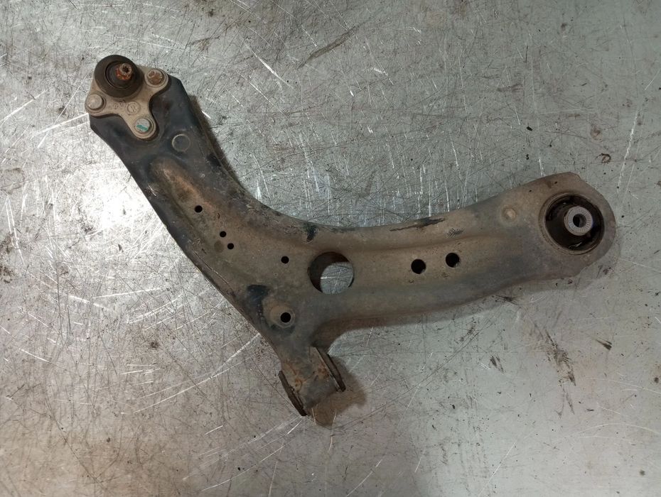 Braço de suspensão frente direito VOLKSWAGEN T-Roc (A11)