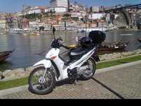 Honda Innova ANF 125 injeção PGM ano 2010 com cerca 26000 kms