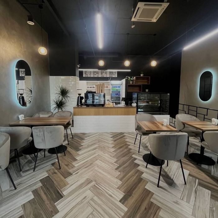 Діюча кавʼяврня з усім обладнанням!