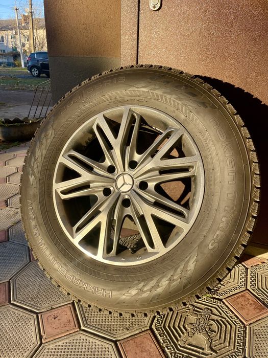 Колеса зима (265/65 R18) з дисками (5x130 R18)