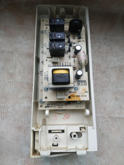 Панель керування з платою мікрохвильовки Gorenje