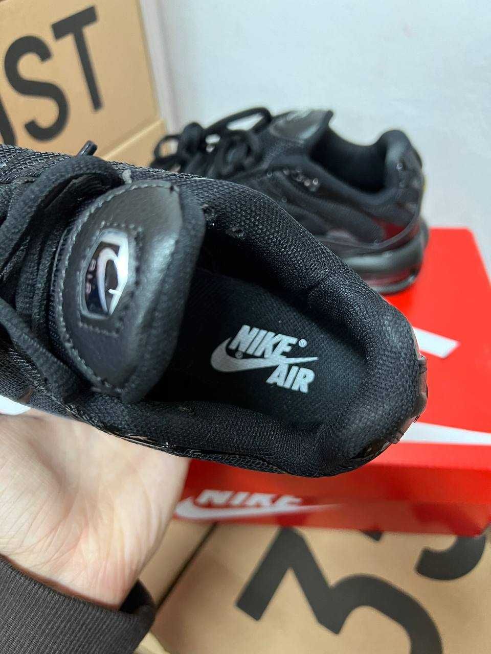 Осенние Кроссовки Nike TN Plus Black / Найк ТН черные  38 39 40 41 42