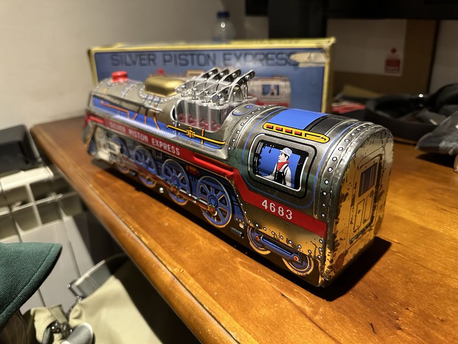 Brinquedo locomotiva em chapa - 1969