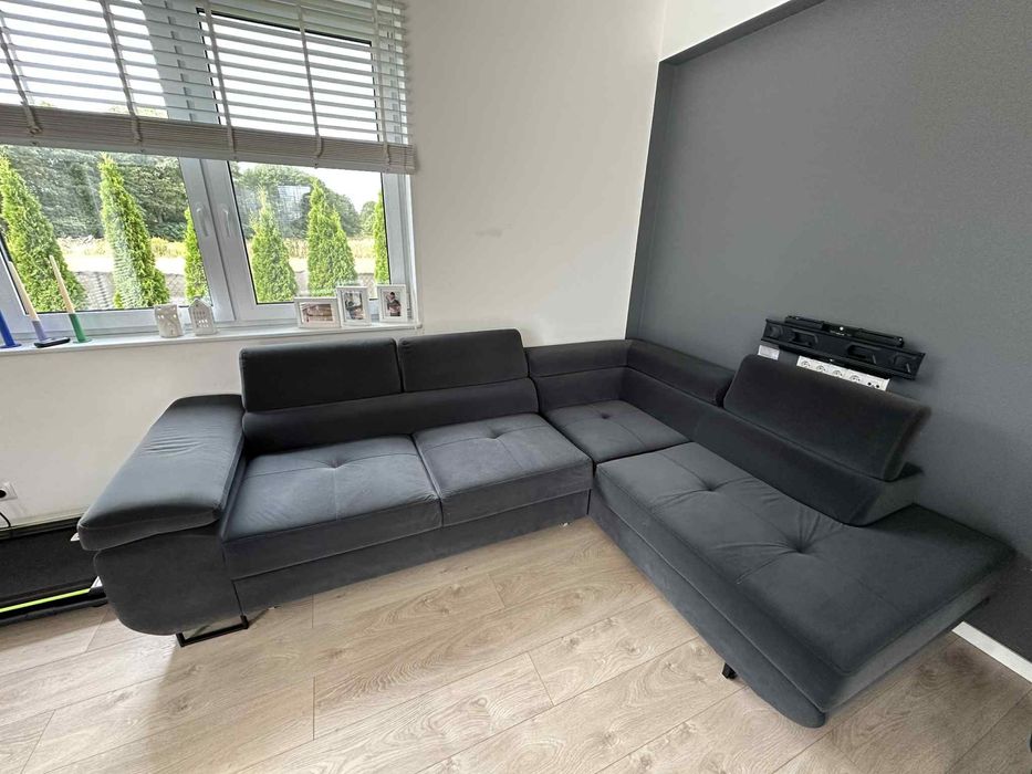 Welurowy naroznik z funkcją spania 275x202 prawy Anton