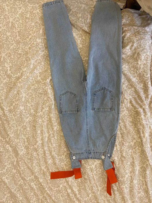 Джинсовый комбинезон для девочки