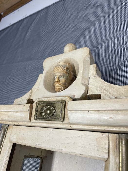 Ludowa skrania do zegara lub inny regionalny projekt