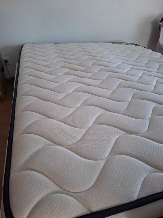 Colchão 190x140cm