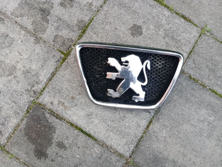 Znaczek logo emblemat zderzaka przedniego przód Peugeot 206 Oryginał