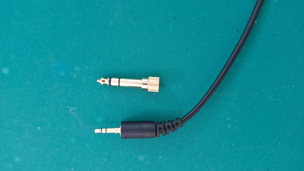 Auscultadores Beyerdynamic DT 990 Pro 250 Ohm Open-Back como novos!