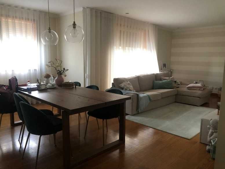 Apartamento T2 na Abelheira