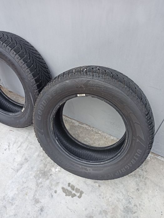 Зимові шини Goodyear UltraGrip Ice 2 195/65 R15