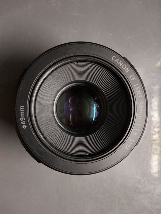 Máquina DSLR Canon 600D kit