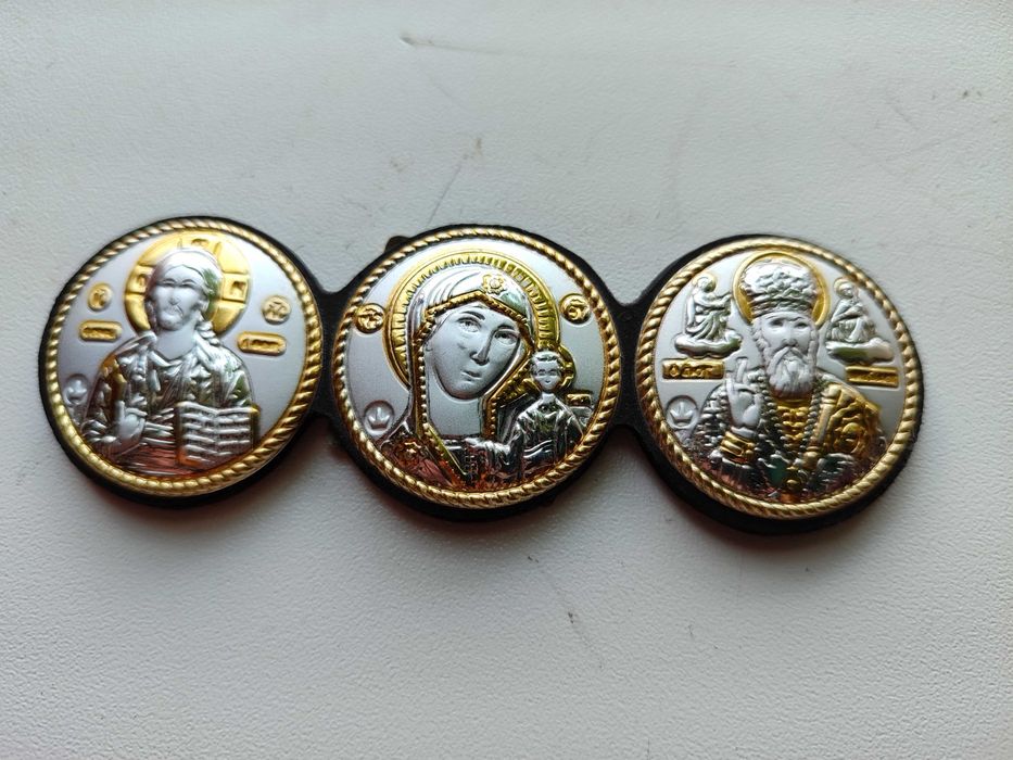 Тройная икона на липучке. Напыление серебра. Размер 9,5 см на 3 см