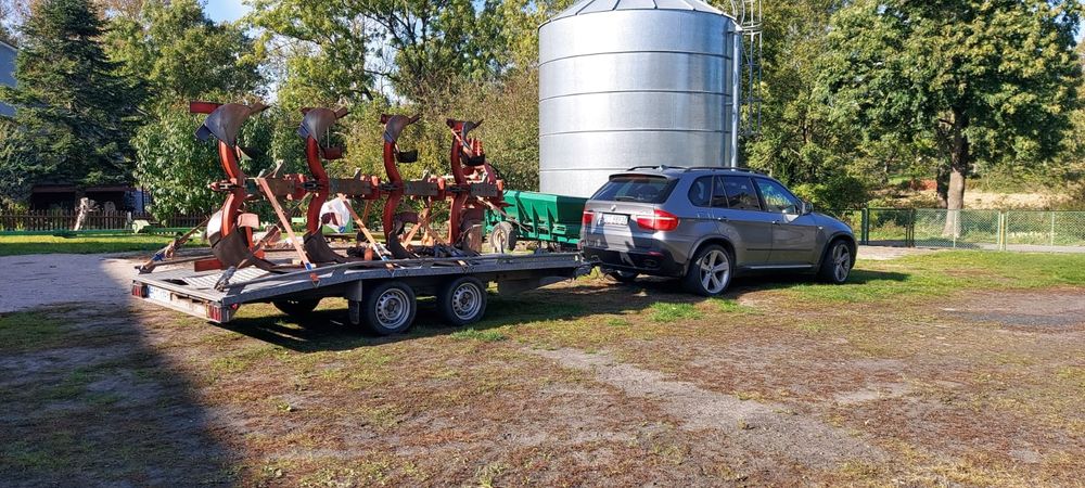 Transport samochodów, maszyn rolniczych