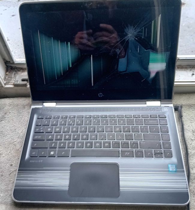 (7) laptop HP Pavilion  x360