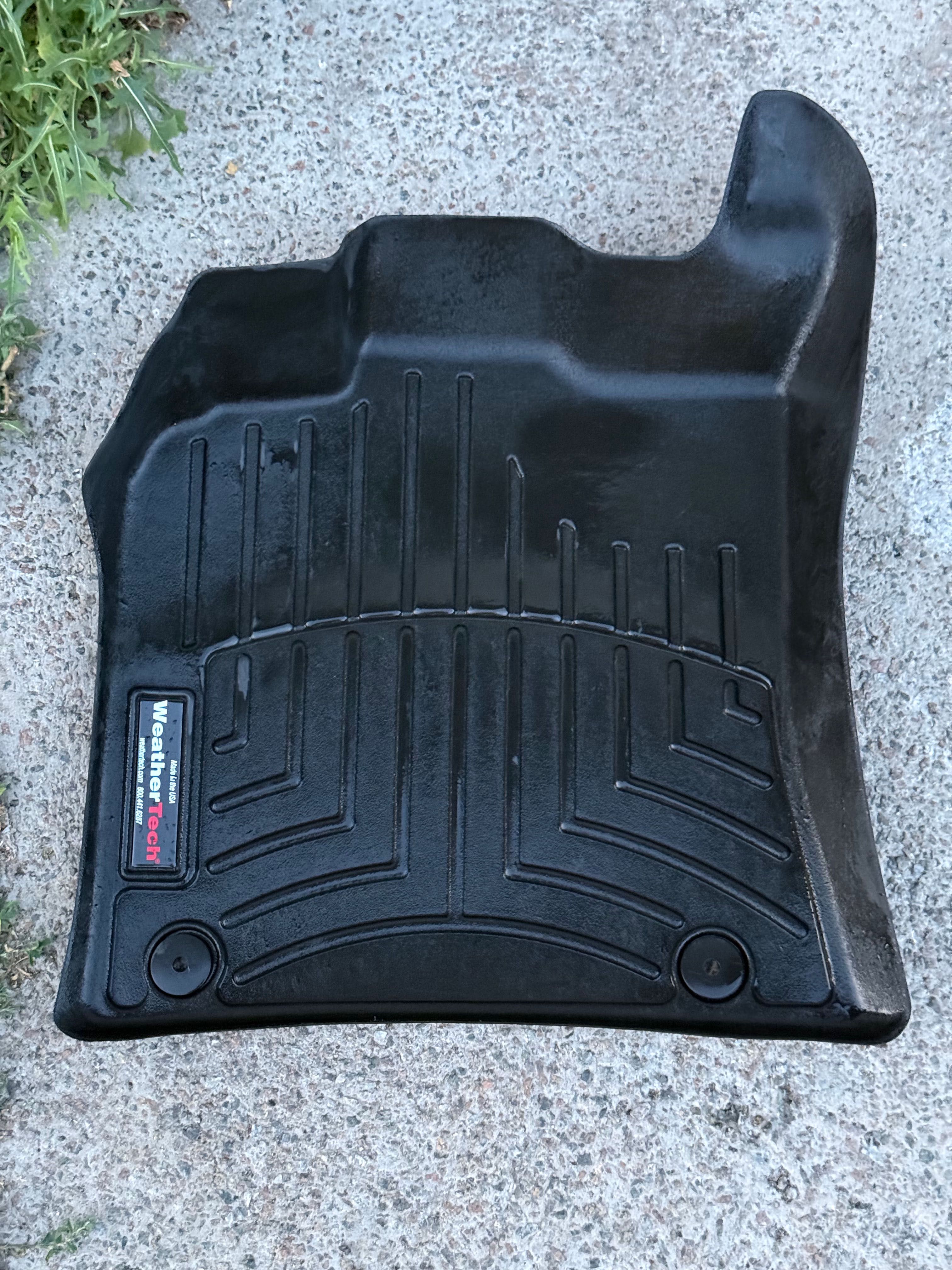 Коврики (лайнери) 3D WeatherTech Porsche Macan (Made in USA)