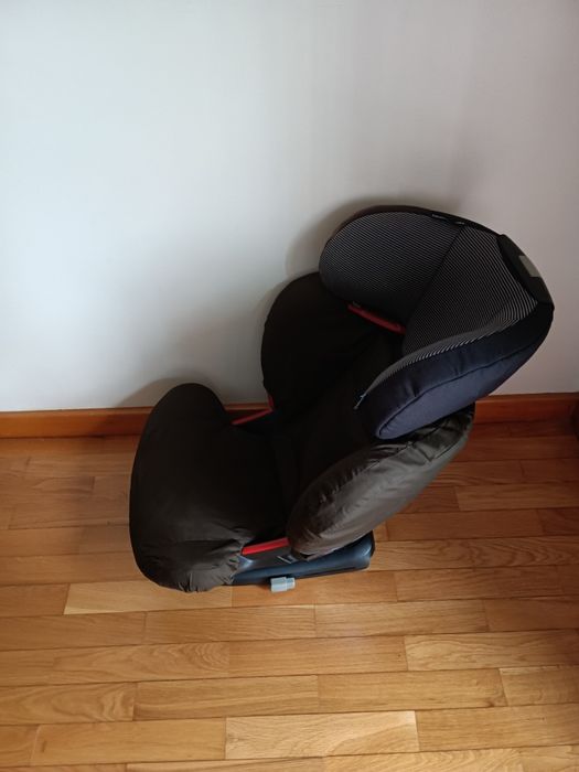 Cadeira BebeConfort (Grupo 2/3) com Isofix