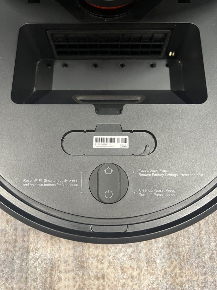 Продам робот-пылесос Mi robot vacuum-Mop P