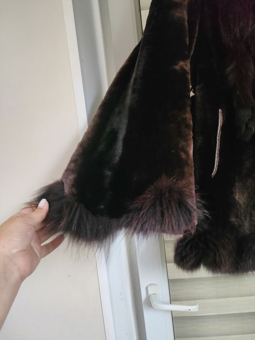 Шуба натуральная из мутона и песца