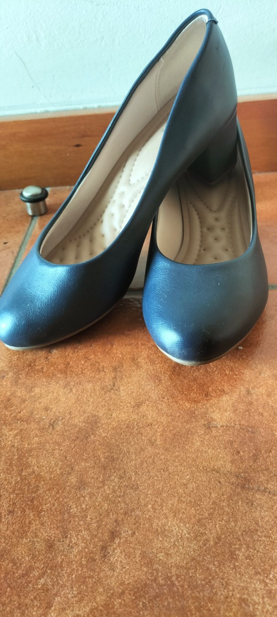 Vendo sapato azul